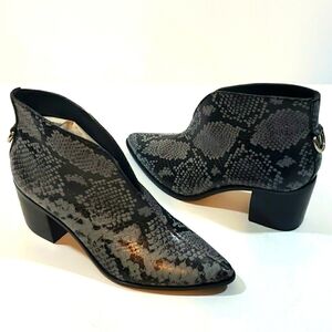 Kaanas~Woman Size 6M~Grey Snake Booties Bellone Open Front Shoes NEW